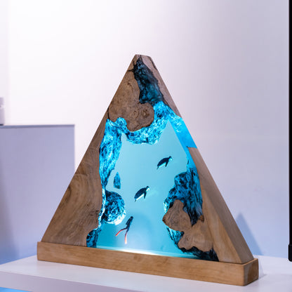 Requin - Epoxy table lamp
